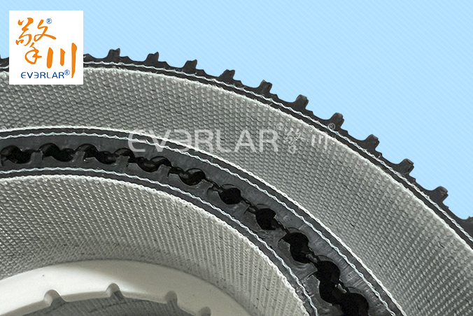 黑色PVC花紋帶加導(dǎo)條耐磨防滑包裝行業(yè)分揀機(jī)輸送帶擎川定制